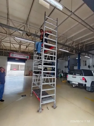 Workshop high-level clean from scaffold